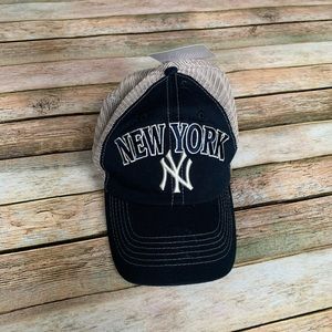 New York Yankees snap back baseball cap